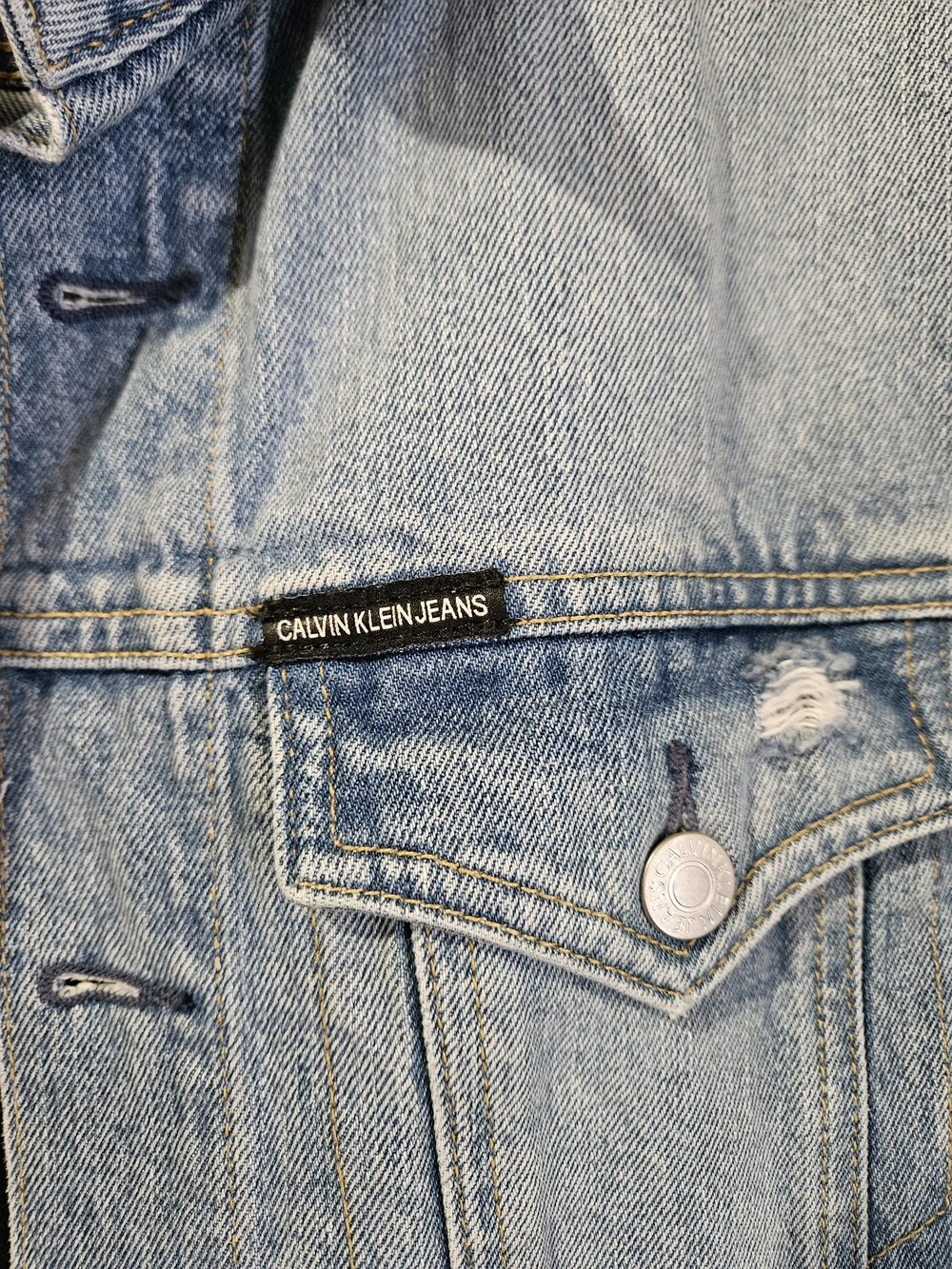 Calvin Klein Jeans Light Blue Distressed Denim Jacket Medium - Picture 3 of 6